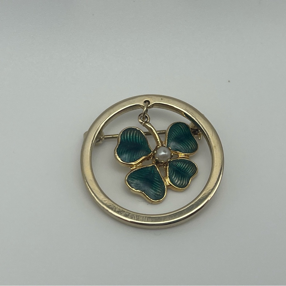 Four Leaf Clover Brooch Pin